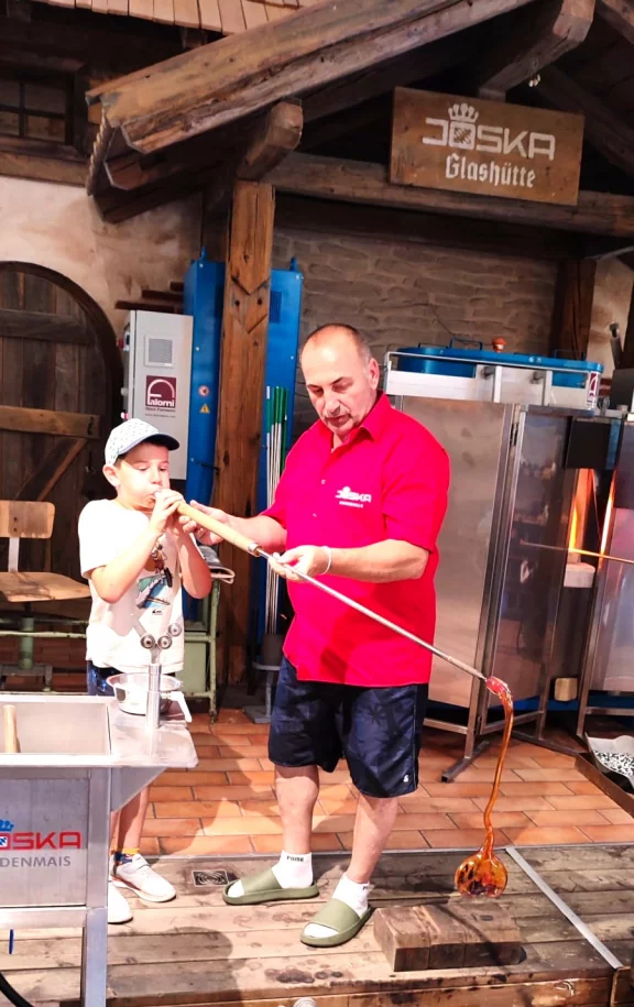 Joska Bodenmais. Petit apprenti verrier.