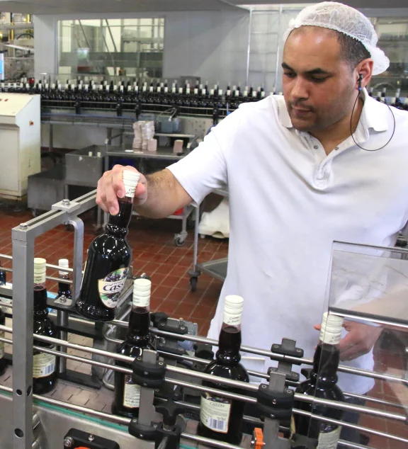 75% de la production de crème de cassis produit à Dijon est vendu à l'étranger.