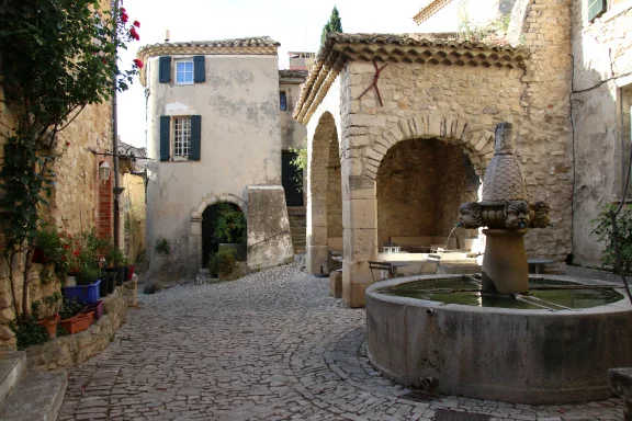 Le village médiéval de Vaison-la-Romaine.